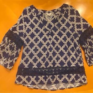 Used Crown & Ivy women’s blouse